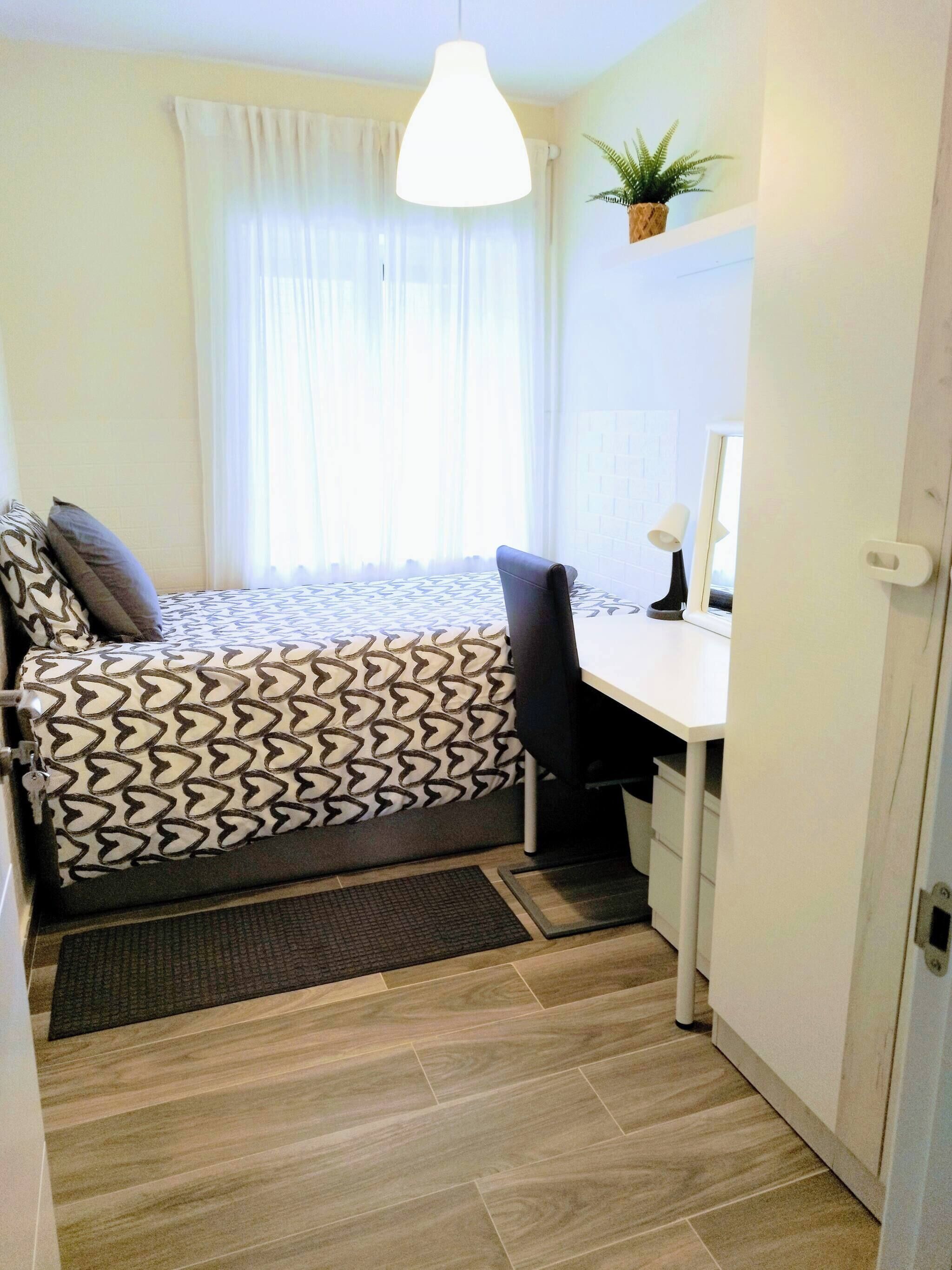 Slaapzaal, 1 slaapkamer, uitzicht op tuin | 1 slaapkamer