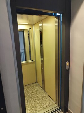Dormitorio compartido, 1 habitación | Interior