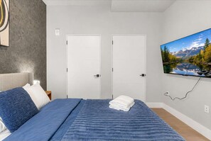 Ferros/tábuas de passar roupa, Wi-Fi, roupa de cama