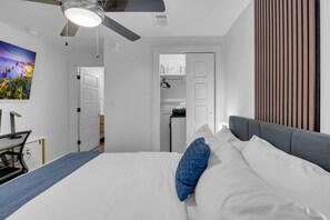 Iron/ironing board, WiFi, bed sheets - Downtown Tulsa 1BR  Rooftop River Views, Gym & BOK Nearby (Tulsa)