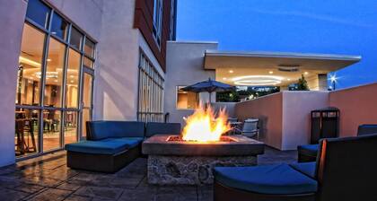 SpringHill Scranton | Queen w/ Sofa | Firepit + Pool, Hot Breakfast | 2 Units