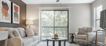 Landing | Spectacular 2BD, Game Room