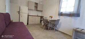 One Bedroom Apartment with Veranda | Private kitchen | Mini-fridge, highchair - Mina Cozy Studios (Platis Gialos)