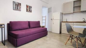 One Bedroom Apartment with Veranda | Living area