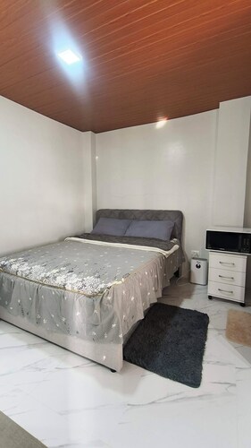 Adorable studio with AC,Fridge and Hot shower in lovely San Jose Dinagat Islands