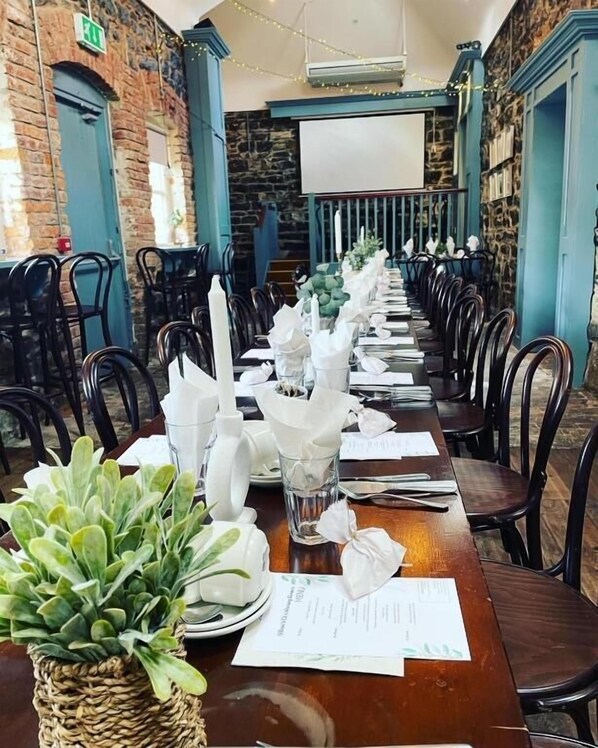 Banquet hall