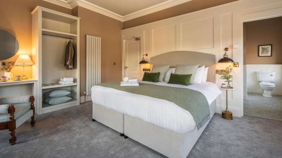 Creighton Hotel