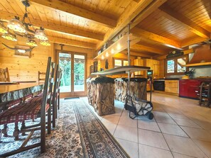 Dining - Vrbo Property (LAUTENBACH)