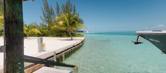 Tranquil 4-bedroom 3-bath house with 50' boat dock in delightful Treasure Cay