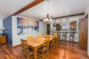 Dining - Incline Village Getaway  Near Lake & Ski (Incline Village)