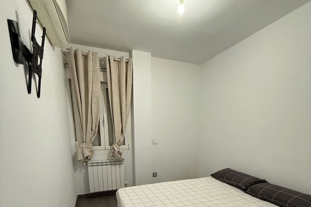 Basic Double Room, City View | Free WiFi
