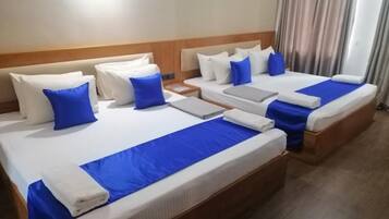 Deluxe Double Room, Balcony, River View
