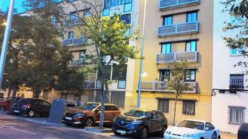 Dormitorio compartido, 1 habitación, vista al jardín | Exterior