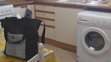 House, 3 Bedrooms, Patio | Laundry