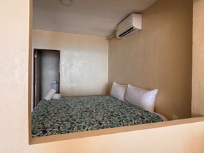 Acceso a internet y ropa de cama 