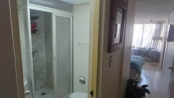 Dormitorio compartido | Baño