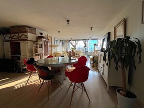 Shared Dormitory | Dining - executive room Leo (Ciudad de México)