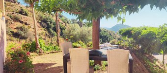 Appartement Familial Vue Vallée et Mer - Total Comfort - 15 min des Thermes