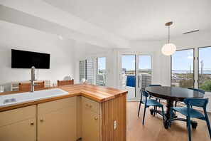 Dining - Three Bedroom Bay View Townhome in Fenwick Island (Fenwick Island)
