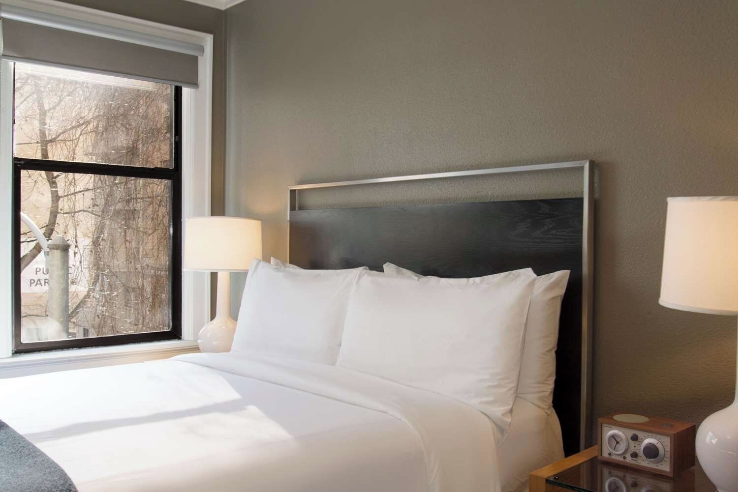 1 chambre, fer et planche à repasser, Wi-Fi gratuit, draps fournis