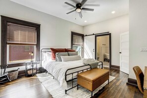 Desk, iron/ironing board, travel cot, WiFi - Kindred Estate! Historic Home Near OCC w/ Sauna (Colorado Springs)