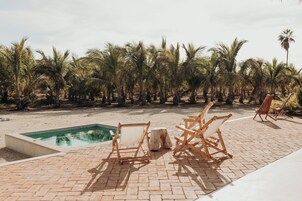 Bañera de hidromasaje exterior