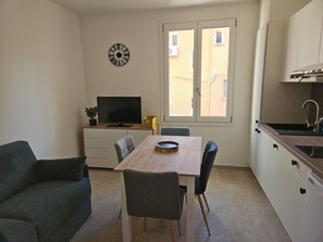 Interior - 2 bedroom apartment - Ile de Porquerolles (Hyères Ile de Porquerolles)