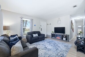 TV, fireplace, stereo - Ice Bath + Fire Pit + Outdoor Bar · 3BR · Mins to Uptown (Charlotte)