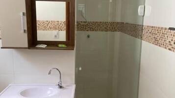 Comfort Double or Twin Room | Bathroom