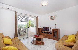 TV - Cozy apartment in Necujam with house sea view (Necujam)
