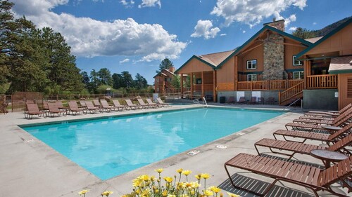 Estes Park Mountain Retreat Near Rocky Mountain National Park 2BR