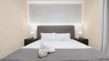 Iron/ironing board, travel crib, WiFi, bed sheets