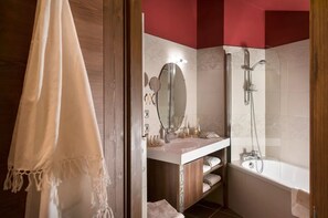 Hair dryer, towels