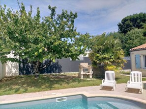 Pool - Vrbo Property (Fouras)