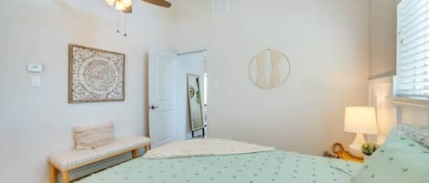 WiFi, bed sheets
