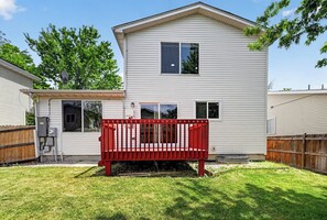 Exterior - Spacious 4-bedroom house in Aurora, Colorado, United States (Aurora)