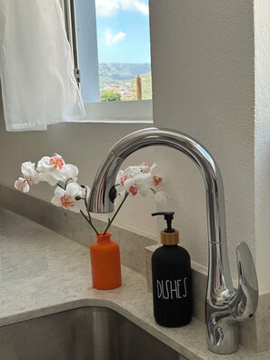 Interior - Beautiful Modern Coral Apartment near the beach, w/rooftop terrace for relaxing. (Choc)