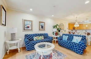 TV, fireplace, books - 3 Mi to Fenwick | Pool, Pickleball & Water Views (Selbyville)