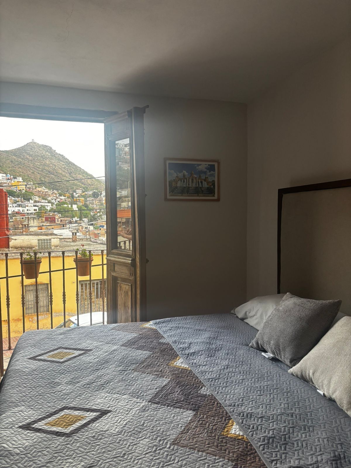 Chambre Confort, vue ville | Wi-Fi gratuit, draps fournis