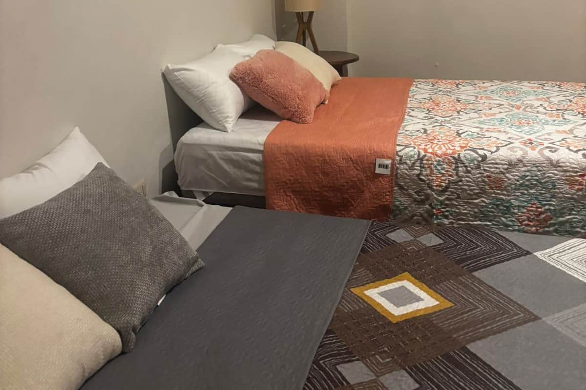 Family Room | Free WiFi, bed sheets