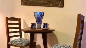 Junior Double or Twin Room, City View | Dining