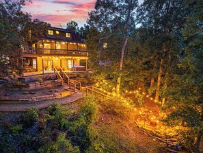 Exterior - Lakefront · Dock · 8 Acres · Hot Tub · 2 Fire Pits (Sevierville)