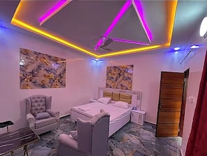 Phòng phong cách cổ điển | Bàn, truy cập Internet không dây miễn phí 
