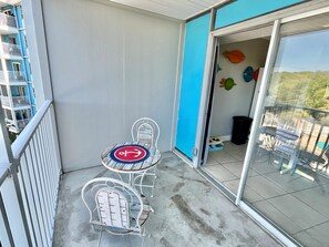 Property grounds - Coastal Retreat - Breezy and Bright - Bike to St. Pete Beach (St. Petersburg)