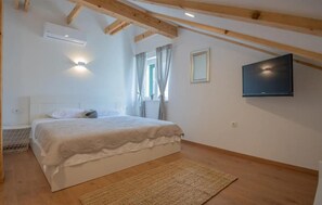 旅行用ベビーベッド、WiFi (無料)