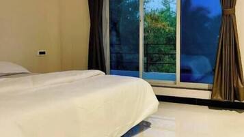 Superior Single Room, Balcony, Mountain View | Free WiFi