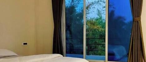 Superior Single Room, Balcony, Mountain View