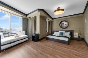 Room - Panoramic CN Tower Views - Free Parking (Toronto)