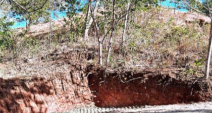 New room in the nature pedasi playa venao aere wifi fridge micro wave