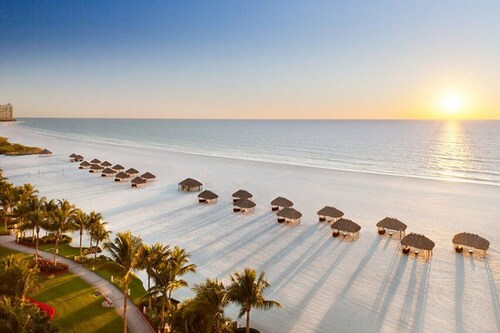 Luxury Beach Resort Marco Island Condo | Ocean Views, Pool & Beach